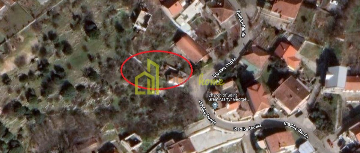 Plac 1100m2, Momišići